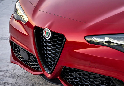 The distinctive V Scudetto grille